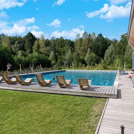 Cozy With Pool